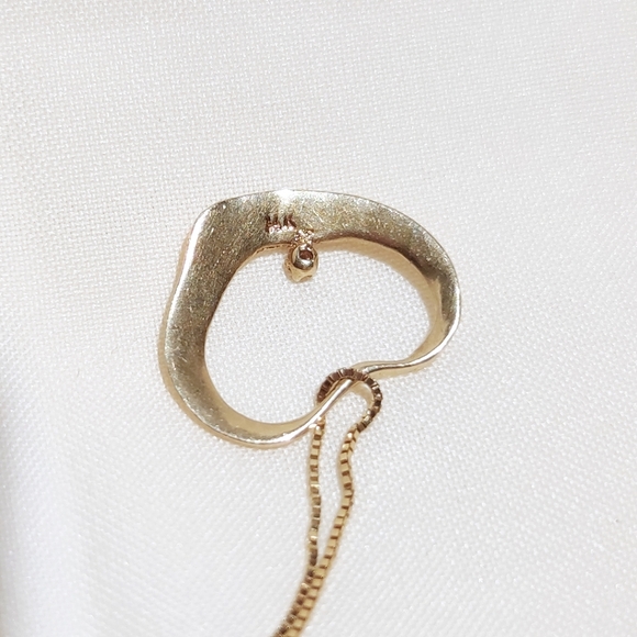 Solid 14k open heart pendant with tiny crystal necklace - Picture 8 of 11